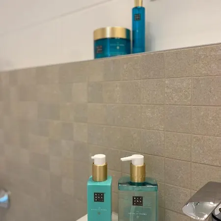 Lia - Private Parking Apartment